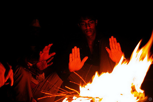 Hudhudin Solapur again! | हुडहुडीनं सोलापूर पुन्हा गारठलं !