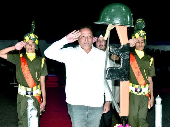 Sacrifice of martyrs will not go in vain: Ashish Shelar | शहिदांचे बलिदान व्यर्थ जाणार नाही : आशिष शेलार Sacrifice of martyrs will not go in vain: Ashish Shelar | शहिदांचे बलिदान व्यर्थ जाणार नाही : आशिष शेलार