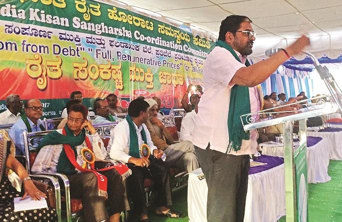 Farmer's agitation will scare Modi Government - Shetti's warning | शेतकरी आंदोलनाने मोदी सरकारला धडकी भरेल--शेट्टी यांचा इशारा Farmer's agitation will scare Modi Government - Shetti's warning | शेतकरी आंदोलनाने मोदी सरकारला धडकी भरेल--शेट्टी यांचा इशारा