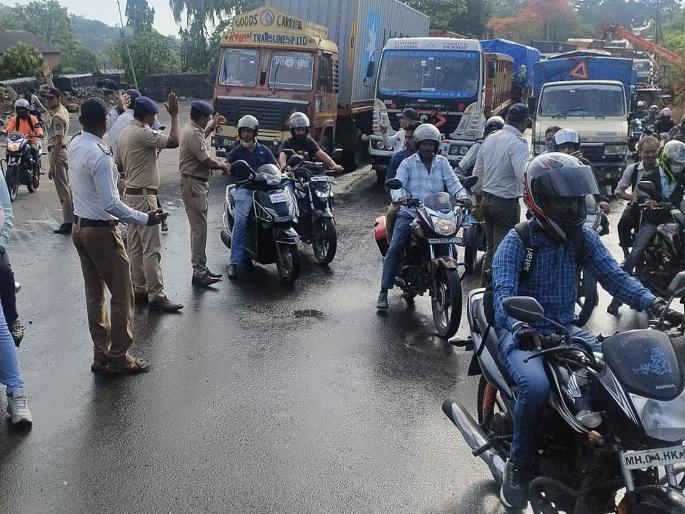 Finally, the work of Gaimukh Ghat Road on Ghodbunder Road was completed on time; Traffic on both sides | अखेर घोडबंदर रोडवरील गायमुख घाट रस्त्याचं काम वेळेत पूर्ण; दोन्ही बाजूंनी वाहतुक सुरू Finally, the work of Gaimukh Ghat Road on Ghodbunder Road was completed on time; Traffic on both sides | अखेर घोडबंदर रोडवरील गायमुख घाट रस्त्याचं काम वेळेत पूर्ण; दोन्ही बाजूंनी वाहतुक सुरू