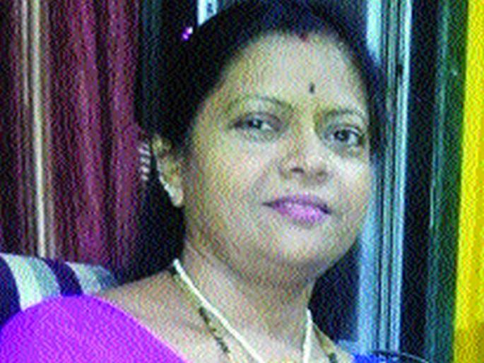 ‘She’ makes Divyang students self-reliant and self-reliant | दिव्यांग विद्यार्थ्यांना ‘ती’ बनवते आत्मनिर्भर आणि स्वावलंबी