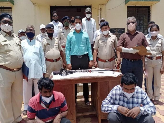 Wildlife safety endangered in Indapur taluka, hunting of ghogh chinkara deer | इंदापुर तालुक्यात वन्य प्राण्यांची सुरक्षा धोक्यात, चिंकारा हरणाची शिकार करणारे दोघ अटकेत Wildlife safety endangered in Indapur taluka, hunting of ghogh chinkara deer | इंदापुर तालुक्यात वन्य प्राण्यांची सुरक्षा धोक्यात, चिंकारा हरणाची शिकार करणारे दोघ अटकेत