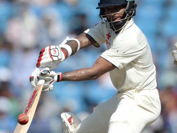 First test Against SL, dhawan & pujara made Century | पहिली कसोटी : धवनचे द्विशतक हुकले, पुजाराचे शतक