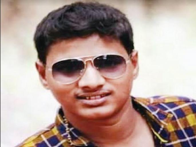 Came to the village stubbornly for Shimgotsava; Nilesh Shivram Chowkekar passed away while passing through the palanquin house | गेली दोन वर्षे आजारी, शिमगोत्सवासाठी हट्टाने आला गावी; पालखी घरातून जाताच घेतला जगाचा निरोप Came to the village stubbornly for Shimgotsava; Nilesh Shivram Chowkekar passed away while passing through the palanquin house | गेली दोन वर्षे आजारी, शिमगोत्सवासाठी हट्टाने आला गावी; पालखी घरातून जाताच घेतला जगाचा निरोप