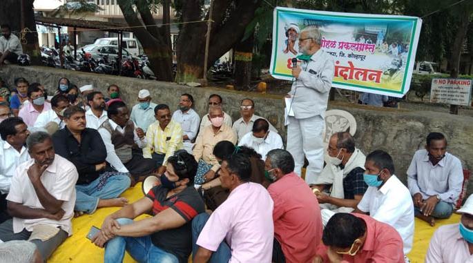 Withdraw false crimes, otherwise intense agitation: Shripatrao Shinde | खोटे गुन्हे मागे घ्या, अन्यथा तीव्र आंदोलन :श्रीपतराव शिंदे Withdraw false crimes, otherwise intense agitation: Shripatrao Shinde | खोटे गुन्हे मागे घ्या, अन्यथा तीव्र आंदोलन :श्रीपतराव शिंदे