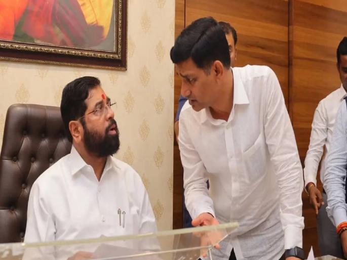 Shiv Sena MLA Narendra Bhondekar is angry with Eknath Shinde for refusing him a ministerial berth, Devendra Fadnavis had insisted on him joining BJP | फडणवीसांची ऑफर नाकारल्याचा पश्चाताप होतोय; शिवसेना आमदाराची शिंदेंवर उघड नाराजी Shiv Sena MLA Narendra Bhondekar is angry with Eknath Shinde for refusing him a ministerial berth, Devendra Fadnavis had insisted on him joining BJP | फडणवीसांची ऑफर नाकारल्याचा पश्चाताप होतोय; शिवसेना आमदाराची शिंदेंवर उघड नाराजी