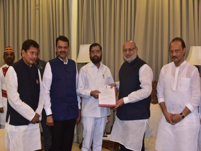 Eknath Shinde resigned from the post of Chief Minister in presence of dycm devendra Fadnavis and Ajit Pawar | मोठी बातमी: दोन्ही उपमुख्यमंत्र्यांच्या उपस्थितीत एकनाथ शिंदेंनी दिला मुख्यमंत्रिपदाचा राजीनामा Eknath Shinde resigned from the post of Chief Minister in presence of dycm devendra Fadnavis and Ajit Pawar | मोठी बातमी: दोन्ही उपमुख्यमंत्र्यांच्या उपस्थितीत एकनाथ शिंदेंनी दिला मुख्यमंत्रिपदाचा राजीनामा