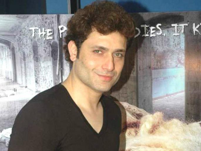 actor shiney ahuja where is he now photo viral on social media looks unrecognisable | शायनी आहुजा कुठे गायब झाला? व्हायरल होतोय अभिनेत्याचा फोटो; ओळखणंही झालं कठीण