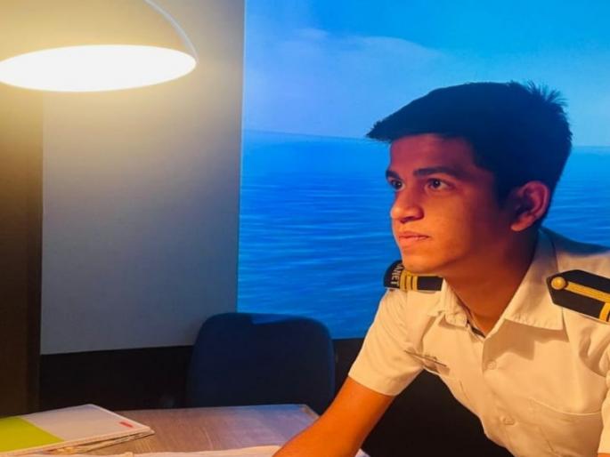 A 22-year-old youth from Pune who worked as a deck cadet on a merchant ship is missing | व्यापारी जहाजावर डेक कॅडेट म्हणून काम करणारा पुण्यातील २२ वर्षीय तरुण बेपत्ता A 22-year-old youth from Pune who worked as a deck cadet on a merchant ship is missing | व्यापारी जहाजावर डेक कॅडेट म्हणून काम करणारा पुण्यातील २२ वर्षीय तरुण बेपत्ता