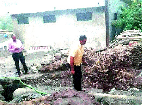 Congress announces corruption in Shirala: Tanks for tender by people of Nagar Panchayat | शिराळा येथील भ्रष्टाचाराचा भांडाफोड काँग्रेसने केला उघड : नगरपंचायतकडून मर्जीतल्या लोकांंना मनमानी पध्दतीने टेंडर देण्याचा घाट Congress announces corruption in Shirala: Tanks for tender by people of Nagar Panchayat | शिराळा येथील भ्रष्टाचाराचा भांडाफोड काँग्रेसने केला उघड : नगरपंचायतकडून मर्जीतल्या लोकांंना मनमानी पध्दतीने टेंडर देण्याचा घाट