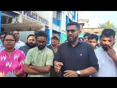 clash in gram sabha of shiroda goa panchayat accused of assaulting a woman | शिरोडा पंचायतीच्या ग्रामसभेत राडा; महिलेला मारहाणीचा आरोप  clash in gram sabha of shiroda goa panchayat accused of assaulting a woman | शिरोडा पंचायतीच्या ग्रामसभेत राडा; महिलेला मारहाणीचा आरोप