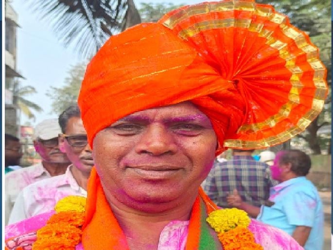First BJP candidate selected in Kolhapur district in gram panchayat elections, Raosaheb Ramu Koli was elected unopposed in Rajapurwadi in Shirol taluka | gram panchayat election: कोल्हापुरात भाजपने उधळला पहिला विजयी गुलाल, 'या' गावात झाली सरपंचपदी बिनविरोध निवड First BJP candidate selected in Kolhapur district in gram panchayat elections, Raosaheb Ramu Koli was elected unopposed in Rajapurwadi in Shirol taluka | gram panchayat election: कोल्हापुरात भाजपने उधळला पहिला विजयी गुलाल, 'या' गावात झाली सरपंचपदी बिनविरोध निवड