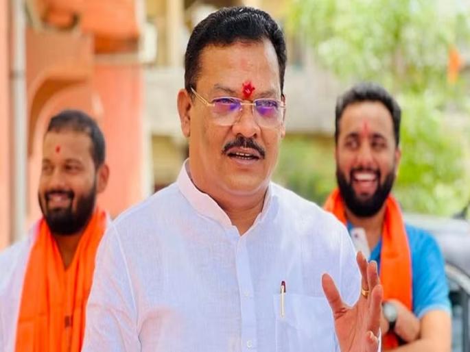 Sanjay Shirsat has done it; first the cabinet, now the guardian ministership of Chhatrapati Sambhajinagar | संजय शिरसाटांनी करून दाखवले; आधी कॅबिनेट, तर आता पालकमंत्रिपदी वर्णी Sanjay Shirsat has done it; first the cabinet, now the guardian ministership of Chhatrapati Sambhajinagar | संजय शिरसाटांनी करून दाखवले; आधी कॅबिनेट, तर आता पालकमंत्रिपदी वर्णी