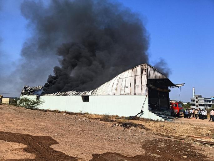 Electric pole collapses after being hit by a four-wheeler; Plastic company burns down due to short circuit | Shirur Fire: चारचाकी आदळल्याने विद्युत रोहित्र कोसळले; शॉर्ट सर्किट होऊन प्लास्टीक कंपनी जळून खाक Electric pole collapses after being hit by a four-wheeler; Plastic company burns down due to short circuit | Shirur Fire: चारचाकी आदळल्याने विद्युत रोहित्र कोसळले; शॉर्ट सर्किट होऊन प्लास्टीक कंपनी जळून खाक