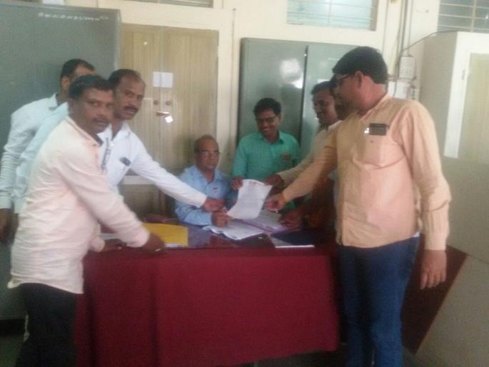 Increase the limit for purchase of tur by Nafed | नाफेडद्वारा तूर खरेदीची मयार्दा वाढवून द्या ! - शिव संग्राम संघटनेची मागणी Increase the limit for purchase of tur by Nafed | नाफेडद्वारा तूर खरेदीची मयार्दा वाढवून द्या ! - शिव संग्राम संघटनेची मागणी