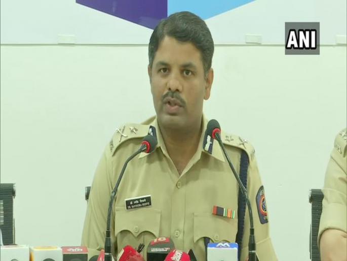 'Lock Down' as usual in Pune; ignore all roamers, Pune Police clarify the situation | पुण्यात नेहमीप्रमाणे ‘लॉक डाऊन’ ; अफवांवर विश्वास ठेवू नका, पुणे पोलिसांचे आवाहन 'Lock Down' as usual in Pune; ignore all roamers, Pune Police clarify the situation | पुण्यात नेहमीप्रमाणे ‘लॉक डाऊन’ ; अफवांवर विश्वास ठेवू नका, पुणे पोलिसांचे आवाहन