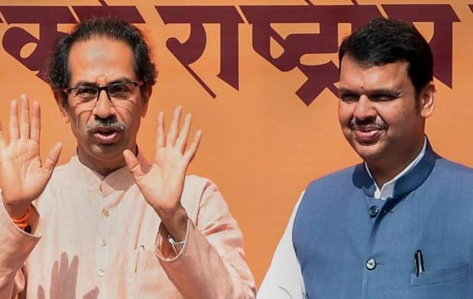In Shiv Sena, a crowd of aspirants will become the cause of problem | शिवसेनेत इच्छुकांची गर्दी, स्वपक्षीयांमुळेच होणार कोंडी