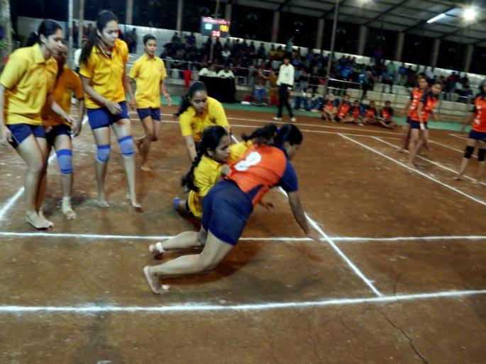 Kabaddi: The winning salute of struggle, budding, Amarhind, Shivshakti | कबड्डी : संघर्ष, होतकरू, अमरहिंद, शिवशक्ती यांची विजयी सलामी Kabaddi: The winning salute of struggle, budding, Amarhind, Shivshakti | कबड्डी : संघर्ष, होतकरू, अमरहिंद, शिवशक्ती यांची विजयी सलामी