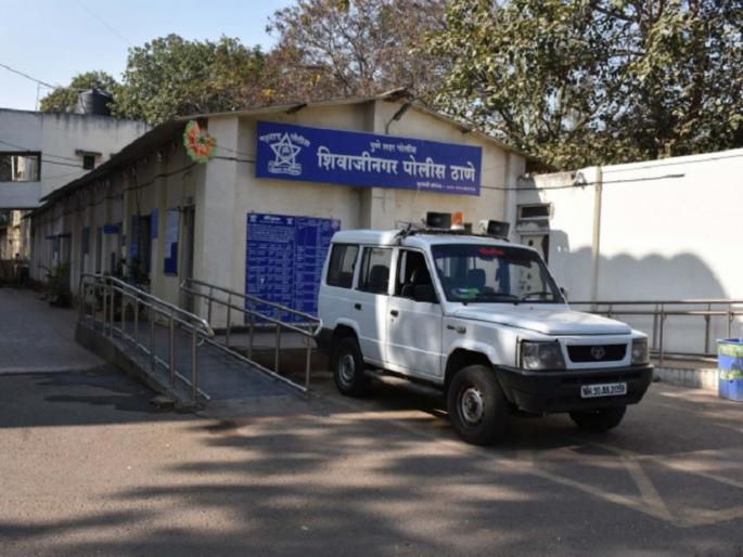 Pune Crime Serious allegations against constable of Shivajinagar police station Recovery case to be referred to the Commissioner | Pune Crime : शिवाजीनगर पोलीस ठाण्यातील हवालदारावर गंभीर आरोप; ‘वसुली’ प्रकरण आयुक्तांकडे Pune Crime Serious allegations against constable of Shivajinagar police station Recovery case to be referred to the Commissioner | Pune Crime : शिवाजीनगर पोलीस ठाण्यातील हवालदारावर गंभीर आरोप; ‘वसुली’ प्रकरण आयुक्तांकडे
