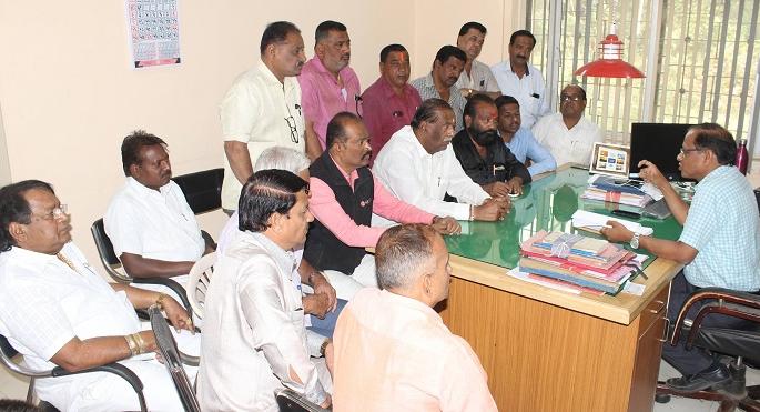 Kolhapur: Complete the work of Shivaji bridge by February, demand for the All-Party Action Committee | कोल्हापूर : शिवाजी पुलाचे काम फेब्रुवारीपर्यंत पूर्ण करा, सर्वपक्षीय कृती समितीची मागणी Kolhapur: Complete the work of Shivaji bridge by February, demand for the All-Party Action Committee | कोल्हापूर : शिवाजी पुलाचे काम फेब्रुवारीपर्यंत पूर्ण करा, सर्वपक्षीय कृती समितीची मागणी