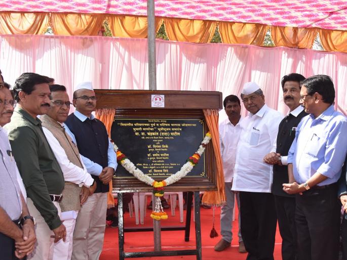 Complete the subway work in Shivaji University on time, Minister Chandrakant Patil directed | शिवाजी विद्यापीठातील भुयारी मार्गाचे काम मुदतीत पूर्ण करा, मंत्री चंद्रकांत पाटील यांचे निर्देश Complete the subway work in Shivaji University on time, Minister Chandrakant Patil directed | शिवाजी विद्यापीठातील भुयारी मार्गाचे काम मुदतीत पूर्ण करा, मंत्री चंद्रकांत पाटील यांचे निर्देश