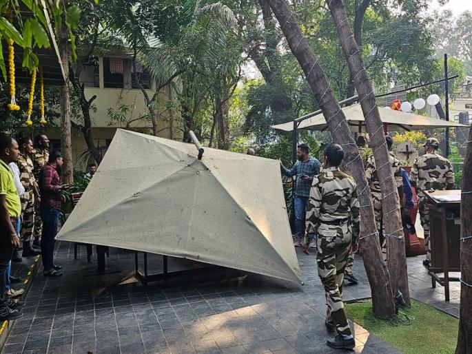 Action will be taken against 13 hotels in Shivajinagar area, case will be filed if encroachment occurs again | Pune: शिवाजीनगर परिसरातील १३ हाॅटेलवर कारवाई, पुन्हा अतिक्रमण केल्यास दाखल होणार गुन्हा Action will be taken against 13 hotels in Shivajinagar area, case will be filed if encroachment occurs again | Pune: शिवाजीनगर परिसरातील १३ हाॅटेलवर कारवाई, पुन्हा अतिक्रमण केल्यास दाखल होणार गुन्हा