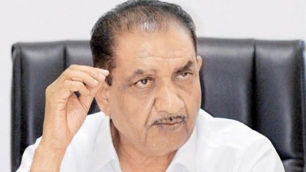 In Gujarat, tribal votes are for Congress | गुजरातमध्ये आदिवासींची मते काँग्रेसलाच In Gujarat, tribal votes are for Congress | गुजरातमध्ये आदिवासींची मते काँग्रेसलाच
