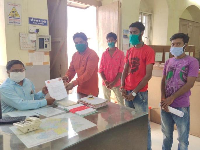 We urge Shiva devotees' organization | सावरकरांना भारतरत्न देण्याची मागणी We urge Shiva devotees' organization | सावरकरांना भारतरत्न देण्याची मागणी