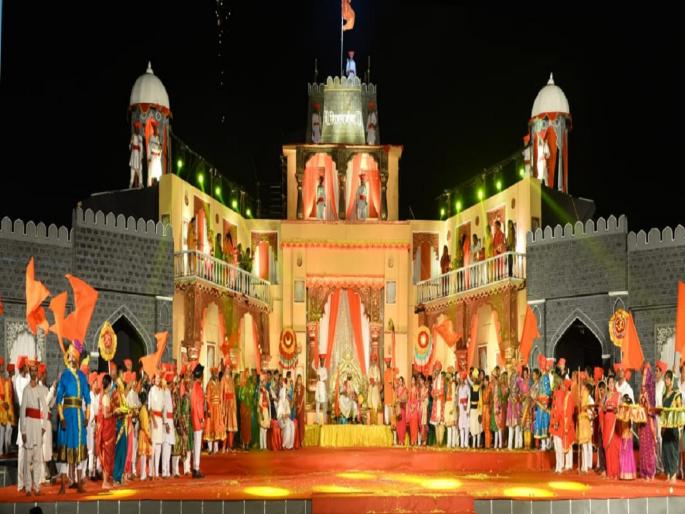 The grand play Shivagarjana on Chhatrapati Shiva Raya is organized for free in Kolhapur | नुतन वर्षाची सुरुवात शिवमय होणार; छत्रपती शिवरायांवरील महानाट्य ‘शिवगर्जना’चे कोल्हापुरात विनामूल्य आयोजन The grand play Shivagarjana on Chhatrapati Shiva Raya is organized for free in Kolhapur | नुतन वर्षाची सुरुवात शिवमय होणार; छत्रपती शिवरायांवरील महानाट्य ‘शिवगर्जना’चे कोल्हापुरात विनामूल्य आयोजन