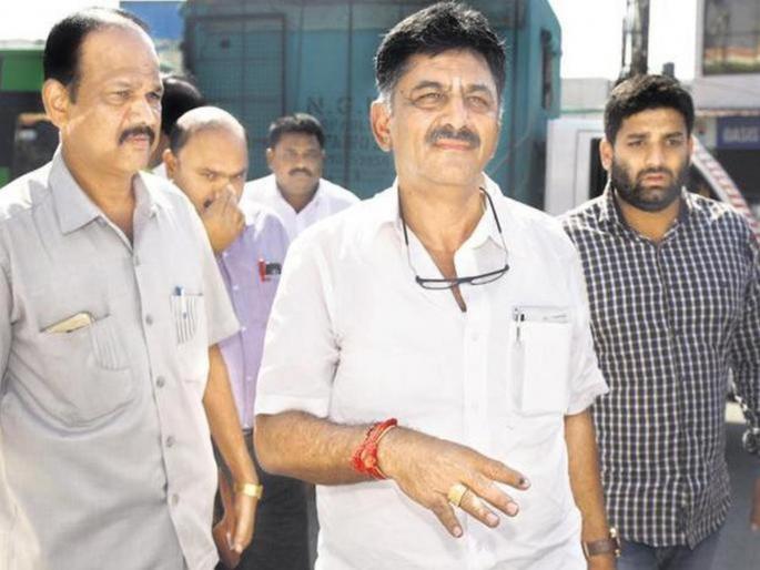 D. K. shivkumar got ED custody till 17 september | डी. के. शिवकुमार यांना कोर्टाने सुनावली १७ सप्टेंबरपर्यंत ईडीची कोठडी D. K. shivkumar got ED custody till 17 september | डी. के. शिवकुमार यांना कोर्टाने सुनावली १७ सप्टेंबरपर्यंत ईडीची कोठडी