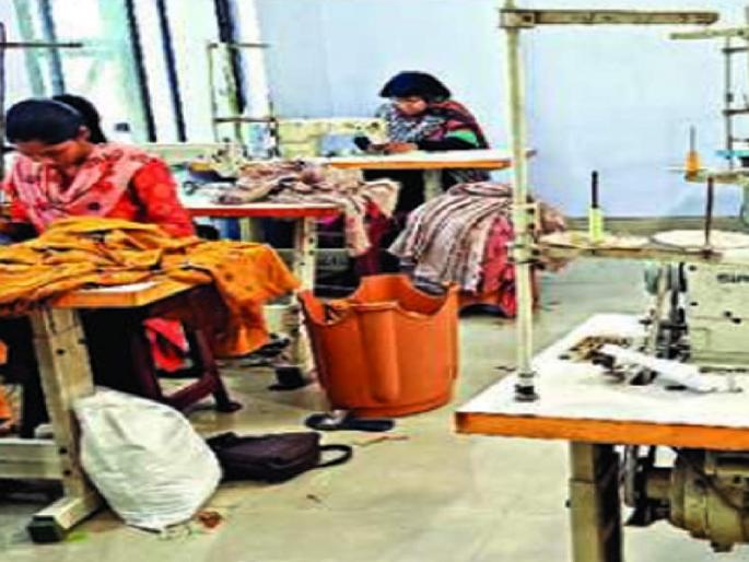 Establishment of industries by 253 women from Kolhapur district through Prime Minister Employment Generation | ‘पंतप्रधान रोजगार निर्मिती’तून कोल्हापूर जिल्ह्यातील २५३ महिलांकडून उद्योग उभारणी Establishment of industries by 253 women from Kolhapur district through Prime Minister Employment Generation | ‘पंतप्रधान रोजगार निर्मिती’तून कोल्हापूर जिल्ह्यातील २५३ महिलांकडून उद्योग उभारणी