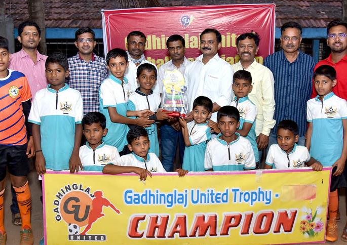 TCG United Baby League Football Tournament: Double title for Shivraj School | टीसीजी युनायटेड बेबी लिग फुटबॉल स्पर्धा : शिवराज स्कूलला दुहेरी विजेतेपद TCG United Baby League Football Tournament: Double title for Shivraj School | टीसीजी युनायटेड बेबी लिग फुटबॉल स्पर्धा : शिवराज स्कूलला दुहेरी विजेतेपद
