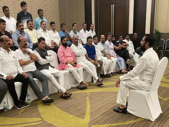 Ekmath Shinde: Booked 70 rooms for rebel MLAs, weekly rent of rooms for Rs 58 lakh | Ekmath Shinde: बंडखोर आमदारांसाठी ७० खोल्या केल्या बुक, खोल्यांचे आठवडाभराचे एकत्रित भाडे ५८ लाख Ekmath Shinde: Booked 70 rooms for rebel MLAs, weekly rent of rooms for Rs 58 lakh | Ekmath Shinde: बंडखोर आमदारांसाठी ७० खोल्या केल्या बुक, खोल्यांचे आठवडाभराचे एकत्रित भाडे ५८ लाख