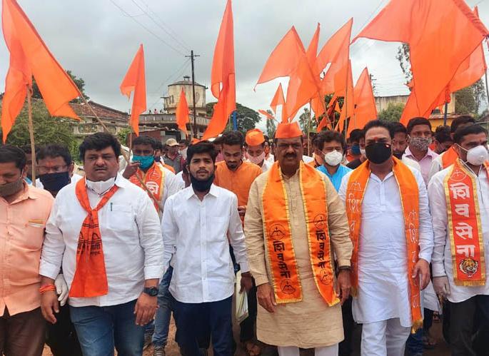 Kalvikatti-Mangutti Dandi March for the statue of Lord Shiva | शिवरायांच्या पुतळ्यासाठी कळविकट्टी-मनगुत्ती दांडी मार्च Kalvikatti-Mangutti Dandi March for the statue of Lord Shiva | शिवरायांच्या पुतळ्यासाठी कळविकट्टी-मनगुत्ती दांडी मार्च