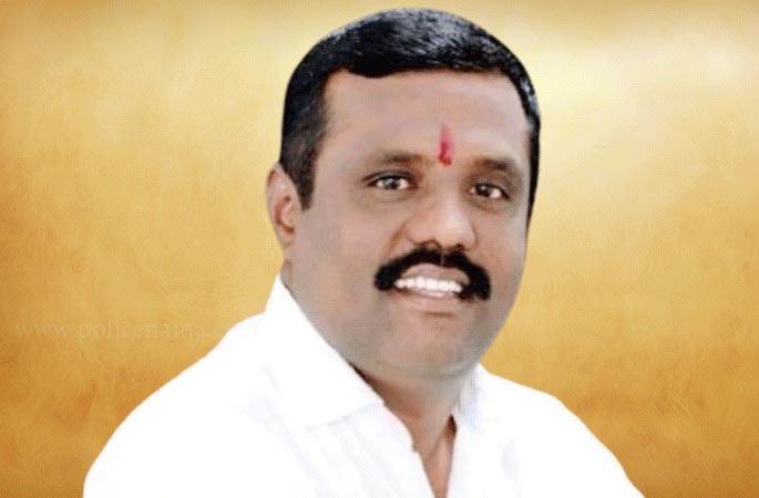 Finally, the no-confidence motion filed against Speaker Bhagwan Pokharkar was approved | शिवसेनेला धक्का! मुख्यमंत्र्यांचा आदेश झुगारला; सभापती भगवान पोखरकर यांच्यावरील अविश्वास ठराव मंजूर Finally, the no-confidence motion filed against Speaker Bhagwan Pokharkar was approved | शिवसेनेला धक्का! मुख्यमंत्र्यांचा आदेश झुगारला; सभापती भगवान पोखरकर यांच्यावरील अविश्वास ठराव मंजूर