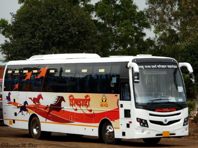 Seven drivers of Shivshahi banned from duty | प्रवाशांचे पैसे घालायचे खिशात, शिवशाहीच्या सात चालकांना ड्युटी बंदी Seven drivers of Shivshahi banned from duty | प्रवाशांचे पैसे घालायचे खिशात, शिवशाहीच्या सात चालकांना ड्युटी बंदी