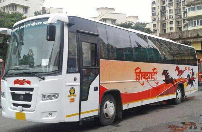 There is no tools in the depot to repair the 'Shivshahi' Bus | कशी चालणार 'शिवशाही'? दुरुस्तीसाठी आगारात साहित्यच नाही There is no tools in the depot to repair the 'Shivshahi' Bus | कशी चालणार 'शिवशाही'? दुरुस्तीसाठी आगारात साहित्यच नाही