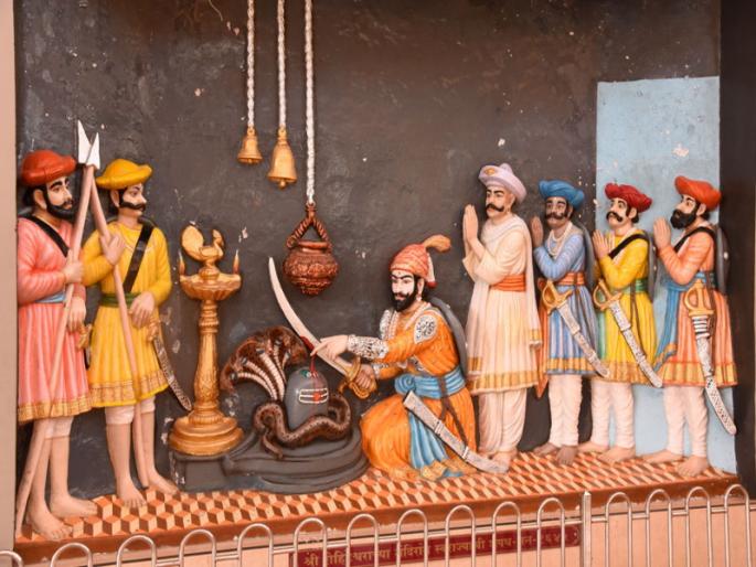 Opinion of Pandurang Balakawade and Shrimant Kokate about Shivasrushti | पुण्यातील शिवसृष्टीचा वाद पुन्हा उफाळला Opinion of Pandurang Balakawade and Shrimant Kokate about Shivasrushti | पुण्यातील शिवसृष्टीचा वाद पुन्हा उफाळला