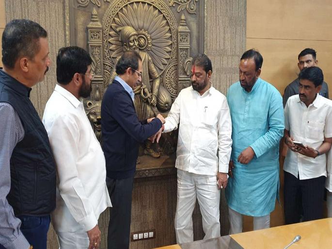 Three key BJP leader Join's Shiv Sena In Navi Mumbai | भाजपच्या तीन महत्त्वाच्या पदाधिकाऱ्यांचा शिवसेनेत प्रवेश Three key BJP leader Join's Shiv Sena In Navi Mumbai | भाजपच्या तीन महत्त्वाच्या पदाधिकाऱ्यांचा शिवसेनेत प्रवेश