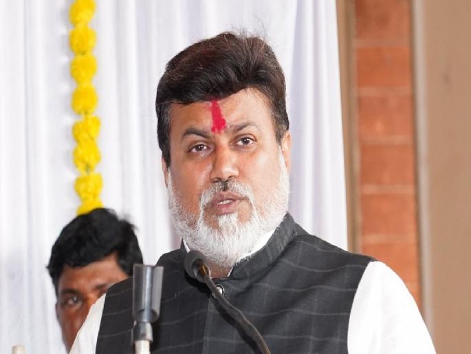 Shinde Sena executive committee in Ratnagiri district dismissed | शिंदेसेनेची रत्नागिरी जिल्ह्यातील कार्यकारिणी बरखास्त, दापोलीत मात्र बदल नाही Shinde Sena executive committee in Ratnagiri district dismissed | शिंदेसेनेची रत्नागिरी जिल्ह्यातील कार्यकारिणी बरखास्त, दापोलीत मात्र बदल नाही