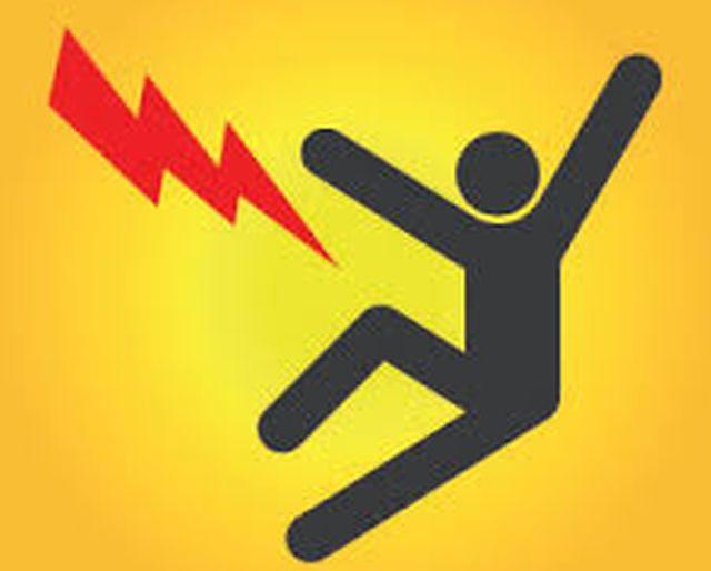 Farmer dies by electric shock | विजेच्या धक्क्याने शेतकऱ्याचा मृत्यू