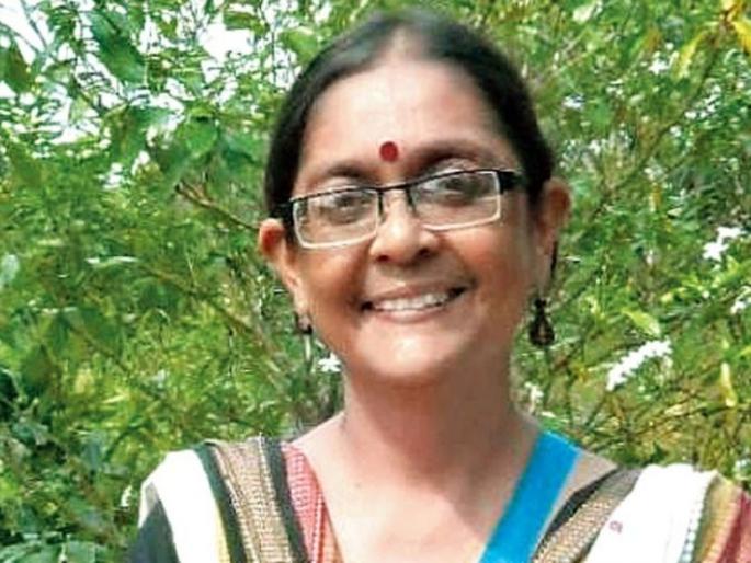 Internal inquiry of Naxal-supporter Shoma Sen is pending | नक्षलसमर्थक शोमा सेनची अंतर्गत चौकशी प्रलंबितच Internal inquiry of Naxal-supporter Shoma Sen is pending | नक्षलसमर्थक शोमा सेनची अंतर्गत चौकशी प्रलंबितच