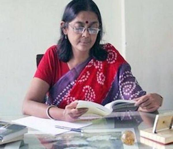 Nagpur University: Naxal-supporter Shoma Sen's departmental inquiry | नागपूर विद्यापीठ : नक्षलसमर्थक शोमा सेनची विभागीय चौकशी करणार Nagpur University: Naxal-supporter Shoma Sen's departmental inquiry | नागपूर विद्यापीठ : नक्षलसमर्थक शोमा सेनची विभागीय चौकशी करणार