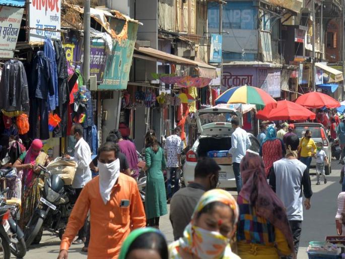 The market has been restored due to the opening of various commodities in the city | शहरात विविध वस्तुंची दालने खुली झाल्याने बाजारपेठ पूर्ववत The market has been restored due to the opening of various commodities in the city | शहरात विविध वस्तुंची दालने खुली झाल्याने बाजारपेठ पूर्ववत