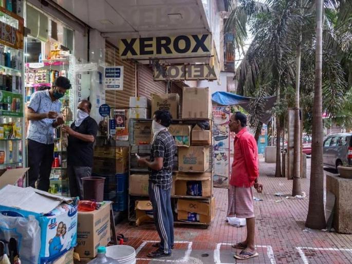 all shops will open again in mumbai counter sell of liquor gets permission bmc issues new guidelines | मुंबईत आता सरसकट दुकानं सुरू करण्यास मुभा; काऊंटरवर दारू विकण्यास परवानगी all shops will open again in mumbai counter sell of liquor gets permission bmc issues new guidelines | मुंबईत आता सरसकट दुकानं सुरू करण्यास मुभा; काऊंटरवर दारू विकण्यास परवानगी
