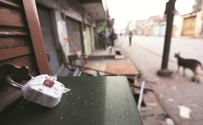 So ... restaurants and celebration halls will be sealed; Nagpur police got the authority | तर... रेस्टॉरंटस् व मंगल कार्यालये होतील सील; नागपूर पोलिसांना मिळाला अधिकार So ... restaurants and celebration halls will be sealed; Nagpur police got the authority | तर... रेस्टॉरंटस् व मंगल कार्यालये होतील सील; नागपूर पोलिसांना मिळाला अधिकार