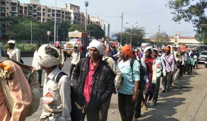 Workers public Jahirnama Parishad held in Mumbai Tomorrow | श्रमिक जनतेची जाहीरनामा परिषद उद्या मुंबईत  Workers public Jahirnama Parishad held in Mumbai Tomorrow | श्रमिक जनतेची जाहीरनामा परिषद उद्या मुंबईत