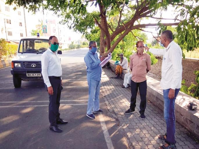 Administration sends homeless disabled from Shirdi to Delhi; The formed philosophy of humanity | शिर्डीतील बेघर अपंगाला प्रशासनाने पाठविले दिल्लीला; माणुसकीचे घडविले दर्शन Administration sends homeless disabled from Shirdi to Delhi; The formed philosophy of humanity | शिर्डीतील बेघर अपंगाला प्रशासनाने पाठविले दिल्लीला; माणुसकीचे घडविले दर्शन