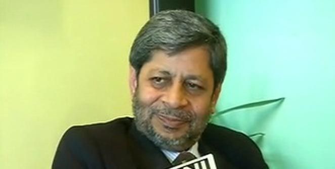 For the next step, Shinde group will have to prove that it is Shiv Sena | पुढील वाटचालीसाठी शिंदे गटाला ते शिवसेना असल्याचे सिद्ध करावे लागेल For the next step, Shinde group will have to prove that it is Shiv Sena | पुढील वाटचालीसाठी शिंदे गटाला ते शिवसेना असल्याचे सिद्ध करावे लागेल