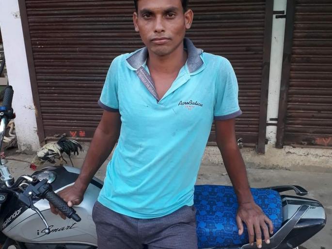 thorn removed from an old enmity the youth was killed and the body burned | जुन्या वैमनस्यातून काढला काटा, युवकाची हत्या करून मृतदेह जाळला thorn removed from an old enmity the youth was killed and the body burned | जुन्या वैमनस्यातून काढला काटा, युवकाची हत्या करून मृतदेह जाळला